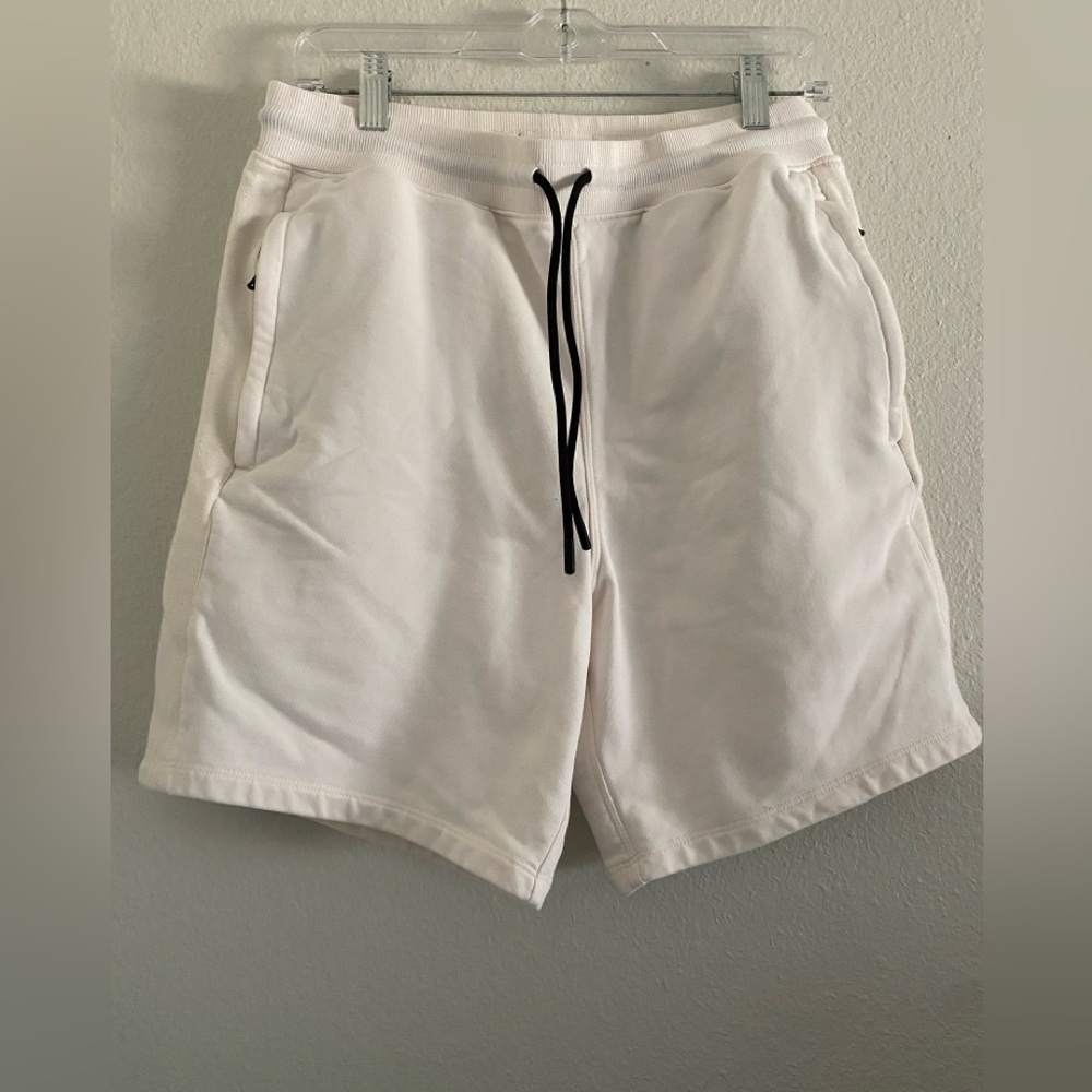 Fabletics Men’s Shorts The Courtside French Terry Size S Cream Athletic
